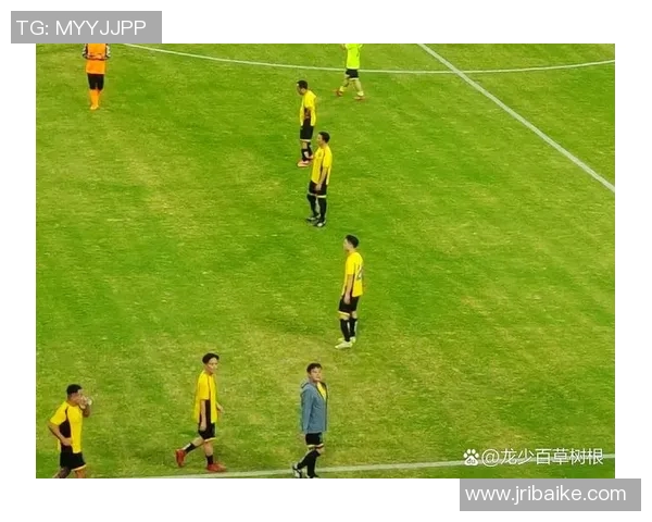 学足球明星动作教程助你提升技巧成为球场上的闪耀明星 学足球明星动作教程助你提升技巧成为球场上的闪耀明星