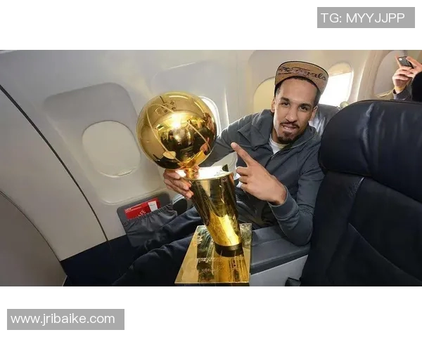 差点失去一条腿的足球明星背后的励志故事与重生之路