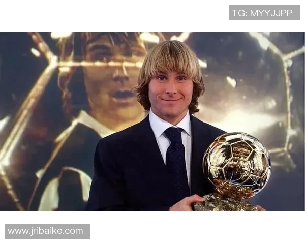 昔日绿茵场上的传奇巨星们如何在辉煌后重塑自我与人生 昔日绿茵场上的传奇巨星们如何在辉煌后重塑自我与人生